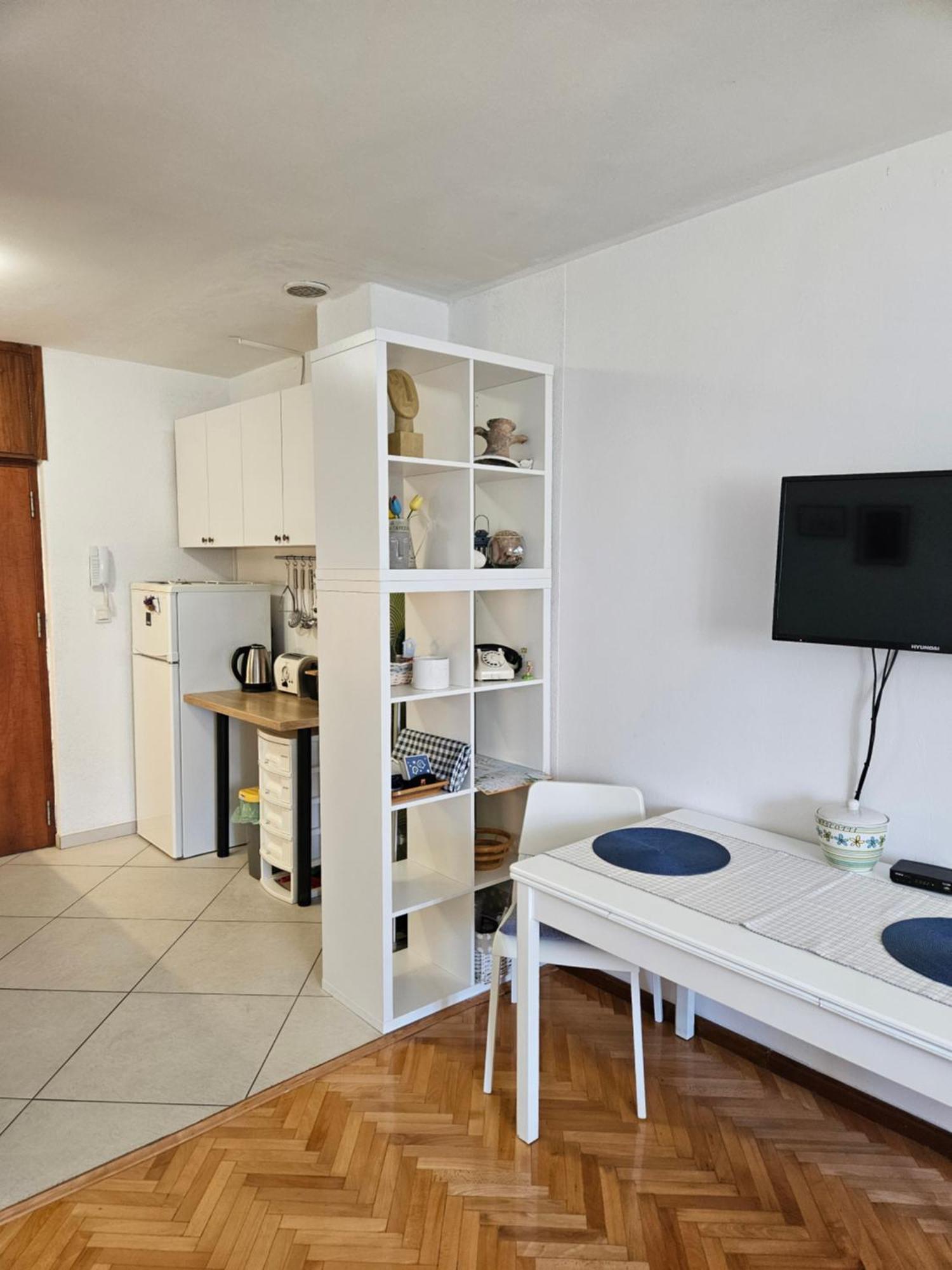 Beautiful Cozy Apartment Jug In Nice Neighbourhood. Split Eksteriør billede